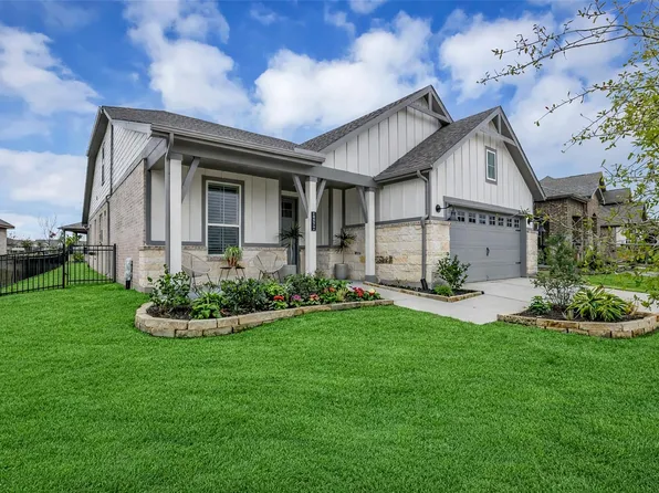 10095 Lehman Dr, Willis, TX 77318