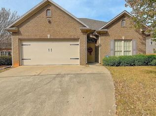 191 Gardenside Dr, Alabaster, AL 35007