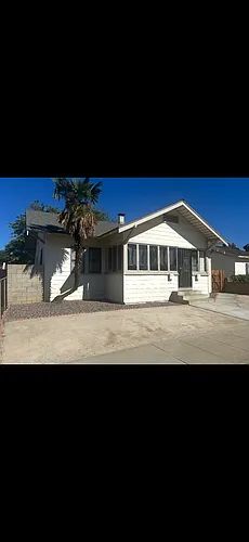 245 E Grevillia St Photo 1