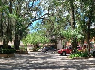 728 Oaks Field Rd, Jacksonville, FL 32211