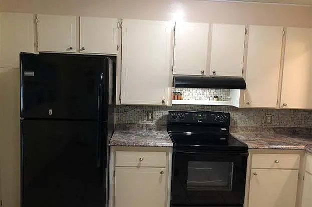 7028 Nathan Rd — Photo 37
