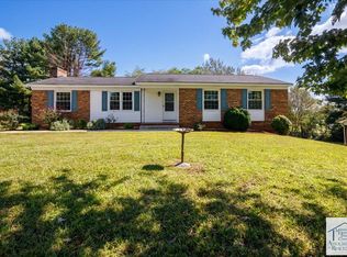 80 Maple St, Patrick Springs, VA 24133