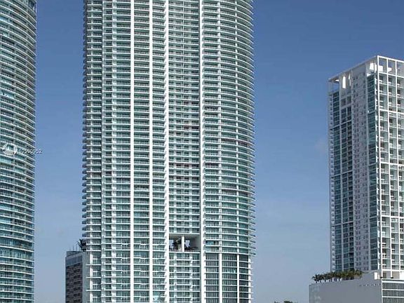 2nd image of 900 Biscayne Boulevard #6301