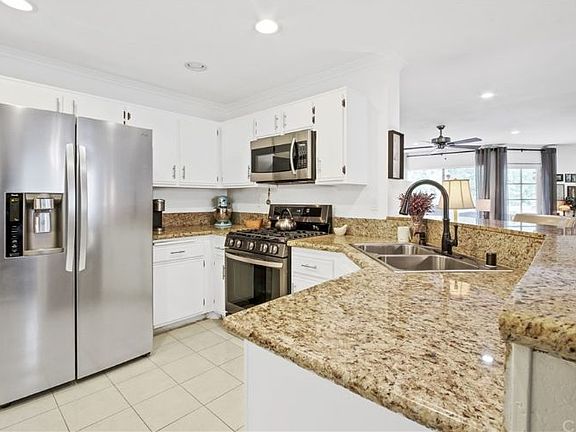 3rd image of 623 N Via Colinas