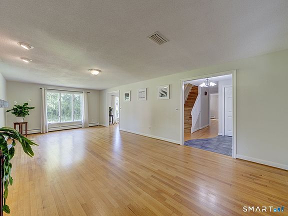 5th image of 72 Martin Terrace