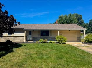 2264 Sprucewood Dr, Youngstown, OH