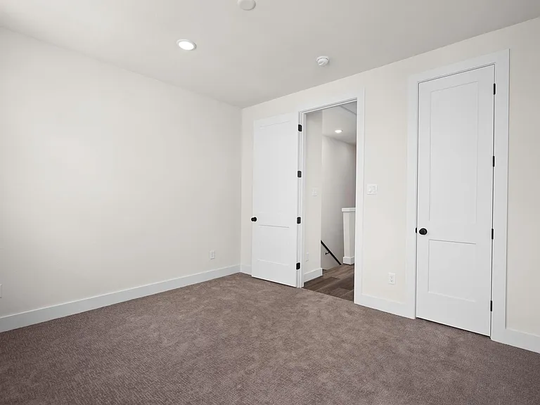3905 Pinemont Dr #F — Photo 29