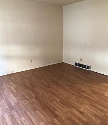 3rd image of 316 Sheridan Dr APT 3
