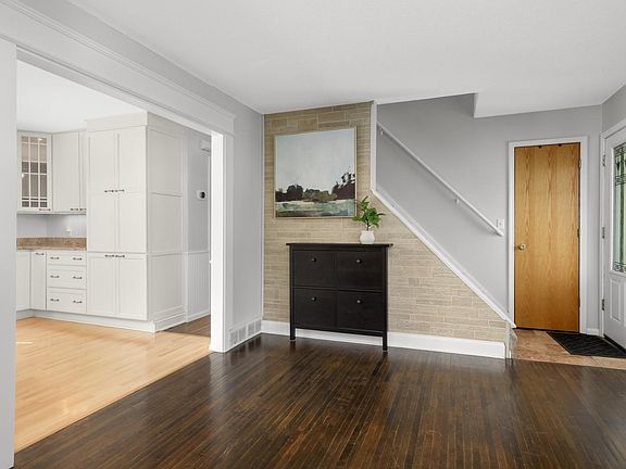 5th image of 1459 Rainbow Ave