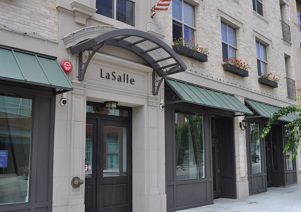 1st image of 255 W 7th St #14