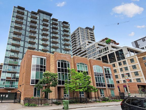 2nd image of 134 York St #605