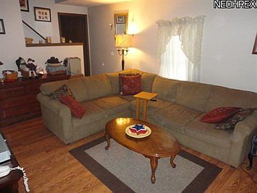 2nd image of 1008 Stratford St