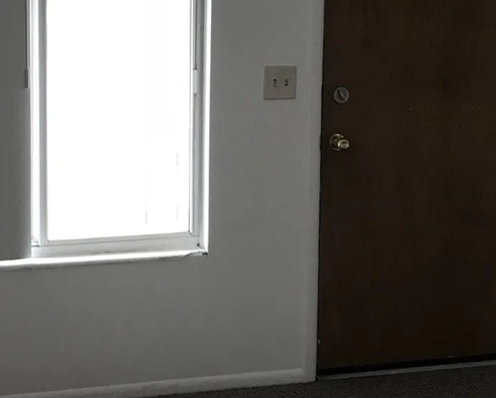 109 N 400 E — Photo 3