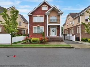 68 Bell Point Dr, Brooklyn, NY 11234