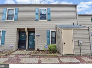 1004 Bromley Est, Pine Hill, NJ 08021
