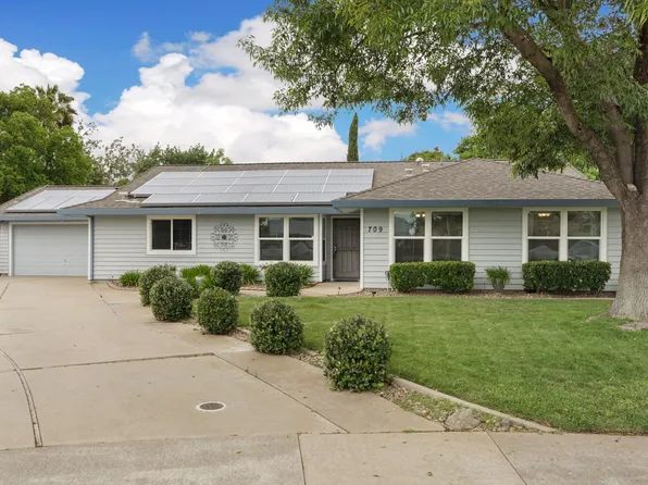 709 Prairie Ct, Galt, CA 95632