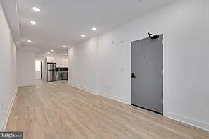 Building Photo - 2061 N 8th St #1