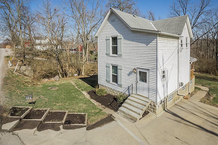 1st image of 104 Grand Ave