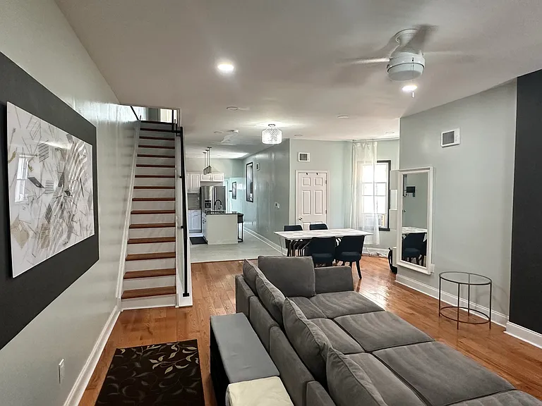 3428 Reach St — Photo 2