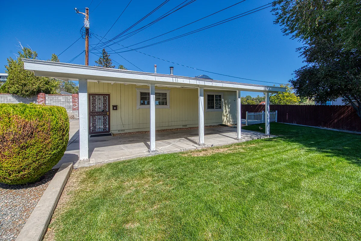 Building Photo - 3131 Wedekind Rd #2