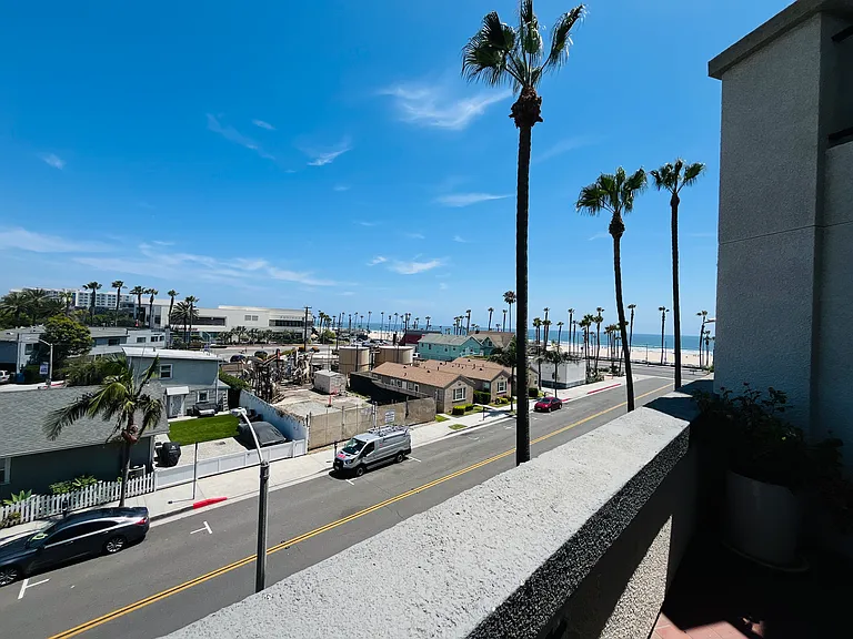 200 Pacific Coast Hwy #208 — Photo 25