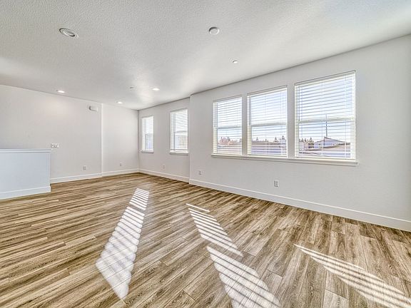 4th image of 2179 Kenrick Ln Unit D41-2