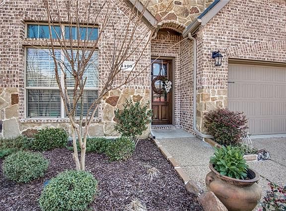 3rd image of 4409 Forest Cove Dr