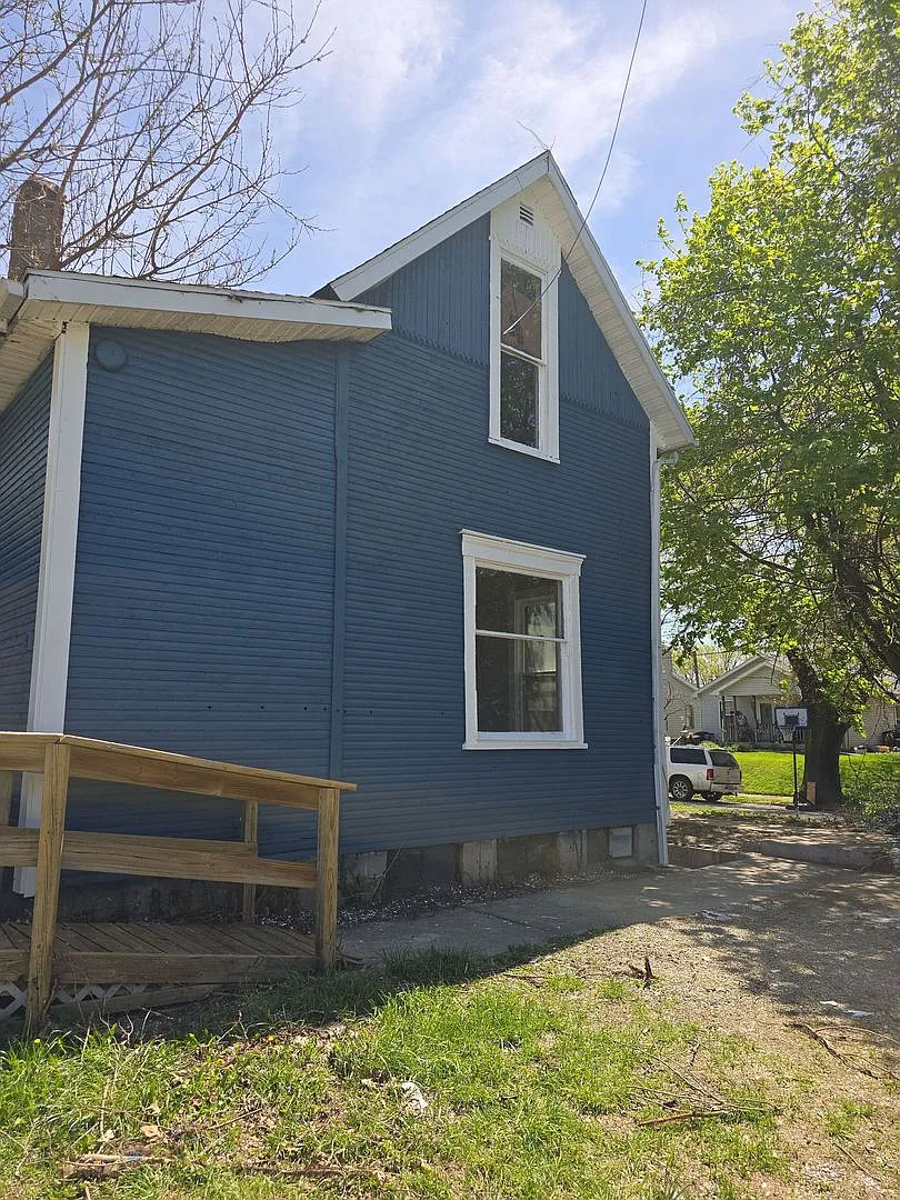 Fully Renovated Home Historic West Side of Downtown — Photo 3