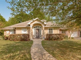 20370 Riverside Rd, Springfield, LA 70462