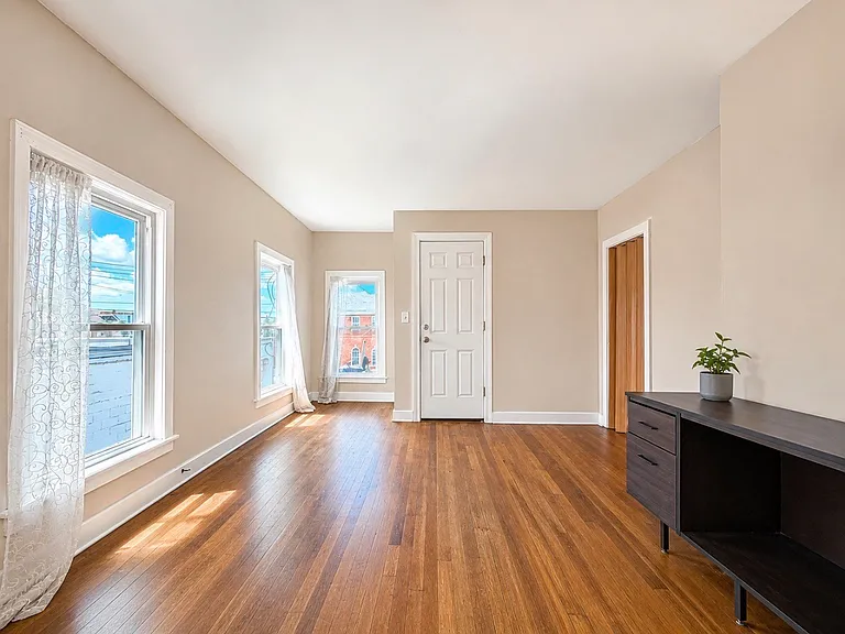 274 Chenango St #4 — Photo 4