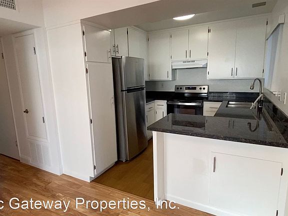 3rd image of 1516 Regent St APT 3