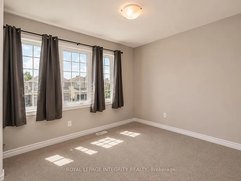 707 Samantha Eastop Ave — Photo 17