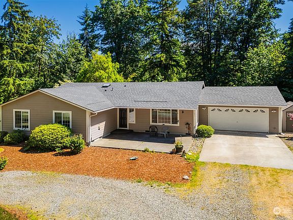5th image of 31451 Night Owl Avenue NE