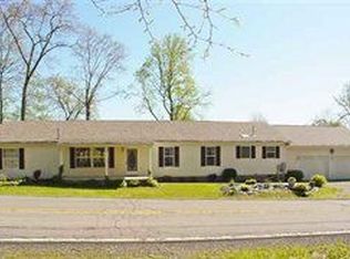 3177 Frankfort Rd, New Cumberland, WV 26047