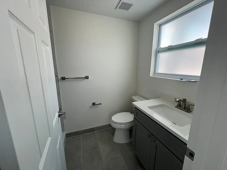 219 S Grandview Ave — Photo 49
