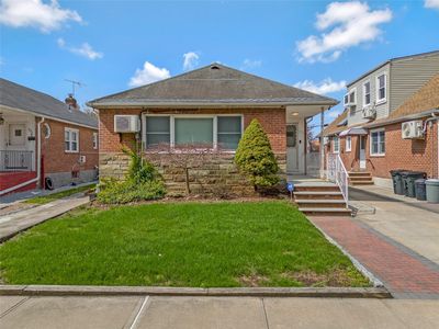 6974 230th Street, Flushing, NY, 11364