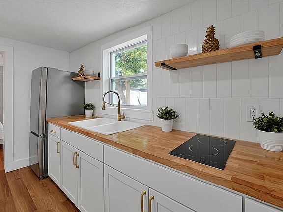 2nd image of 1711 White Ave
