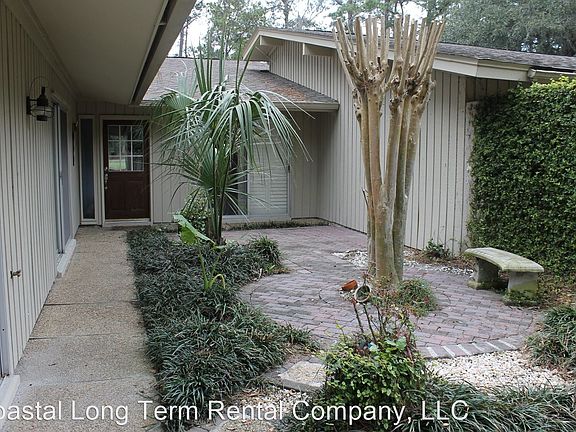 4th image of 230 Greenwood Dr APT 347