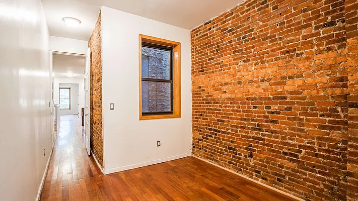 Rented by Nooklyn NYC LLC | media 60