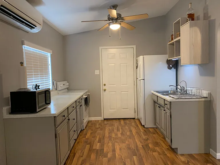 1433 E Edgemont Ave #2 — Photo 9