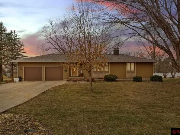 408 2nd Ave, Pemberton, MN 56078