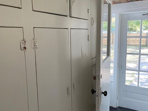 2nd image of 621 Ada Ave