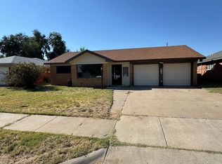 816 Trailing Heart Rd, Roswell, NM 88201