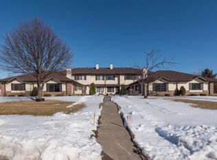 9900 55th Ave N APT 2, Plymouth, MN 55442