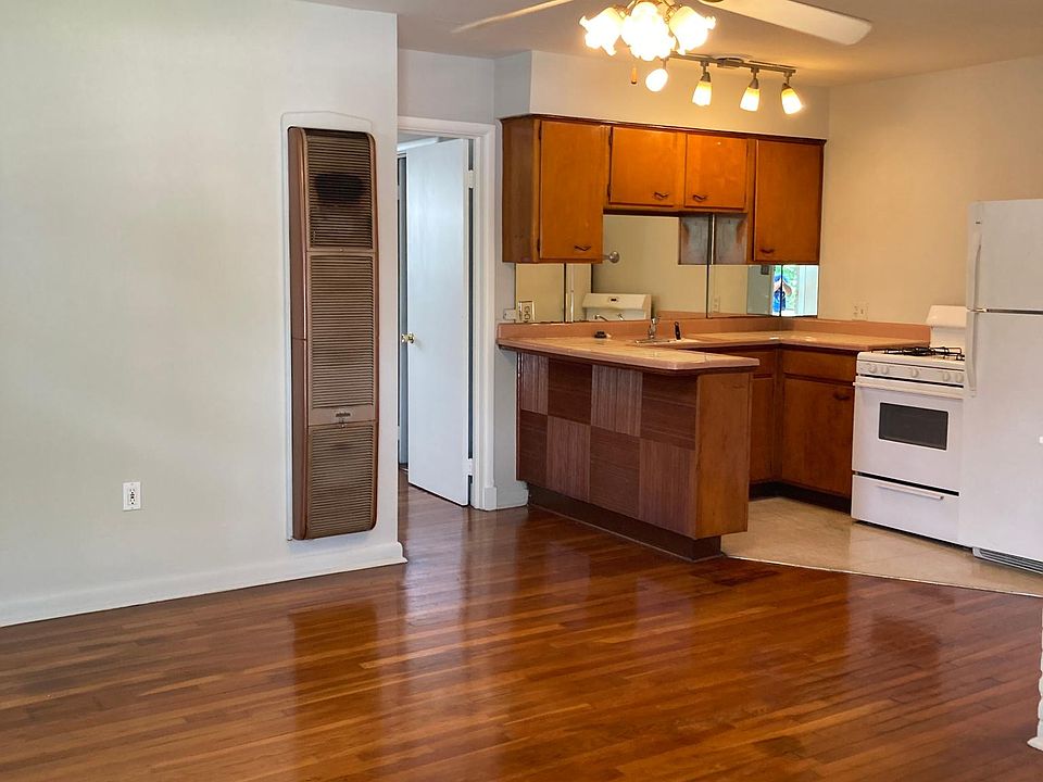 1st image of 9265 4th St