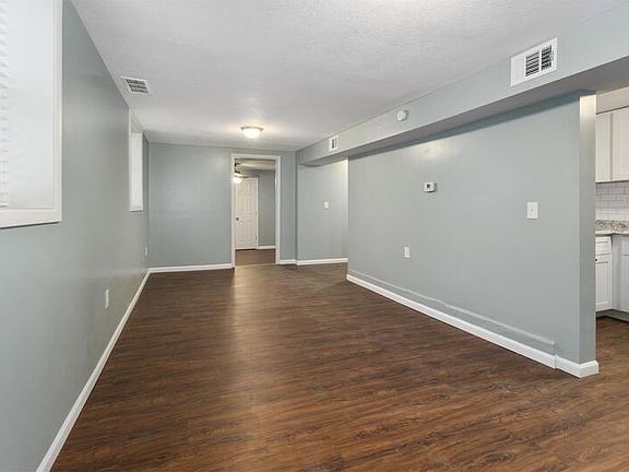5th image of 2539 Cherry St #B