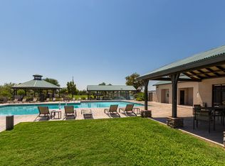 1158 E Silversmith Trl, San Tan Valley, AZ 85143