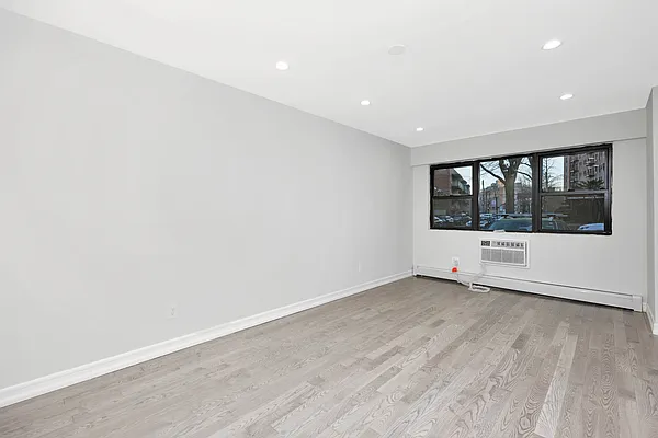 Rented by Winzone Realty Inc | media 4