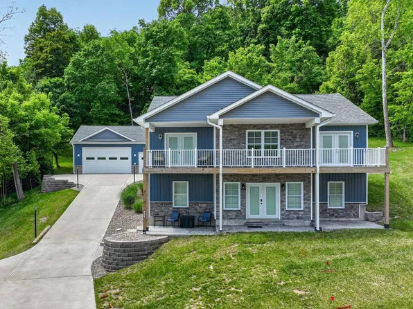 1287 Indian Woods Trl, Lawrenceburg, IN 47025