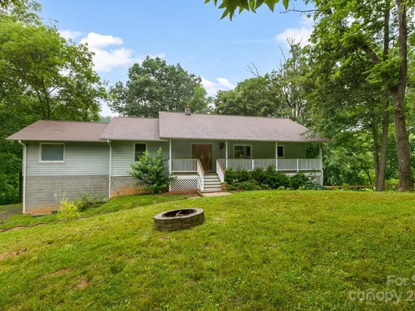 141 Peaceful Valley Dr, Leicester, NC 28748